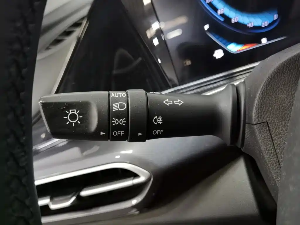 Фото 21 - Changan Eado