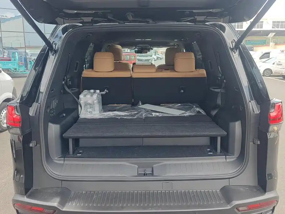 Lexus LX 2026 2025 700h Boundary Edition
