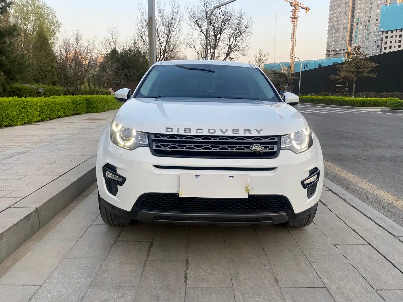 Land Rover Discovery Sport 2019 240PS SE Edition China V фото 2
