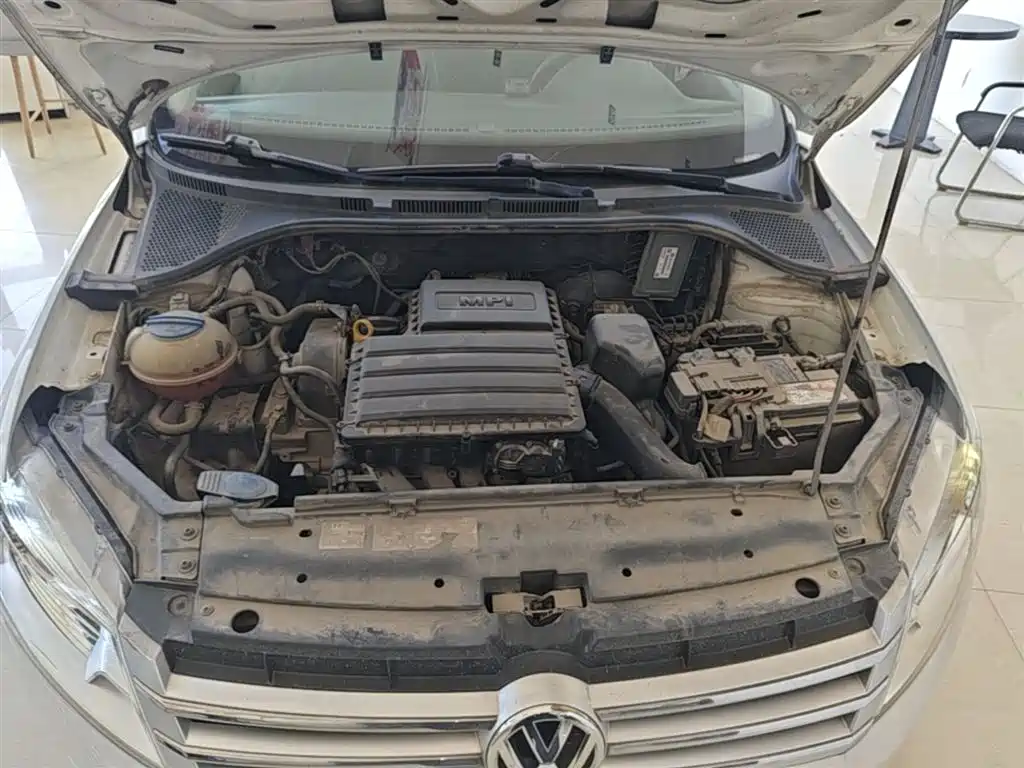 Volkswagen Santana 2015 1.6L Automatic Comfort Edition фото 20