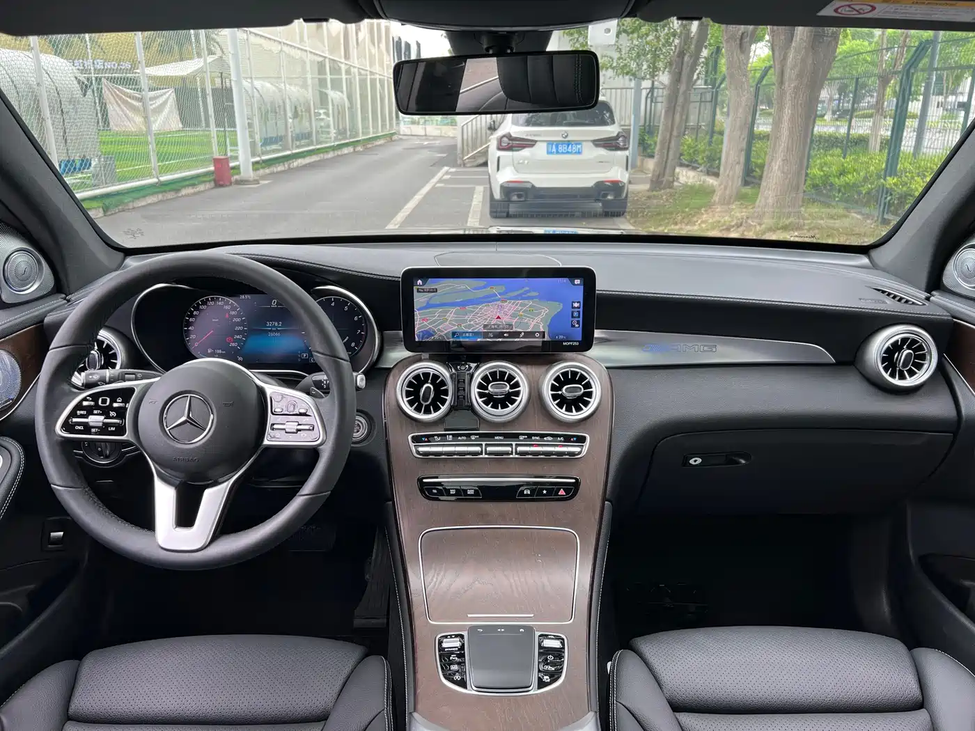 Mercedes-Benz GLC 2020 Facelift GLC 260 L 4MATIC Luxury фото 15