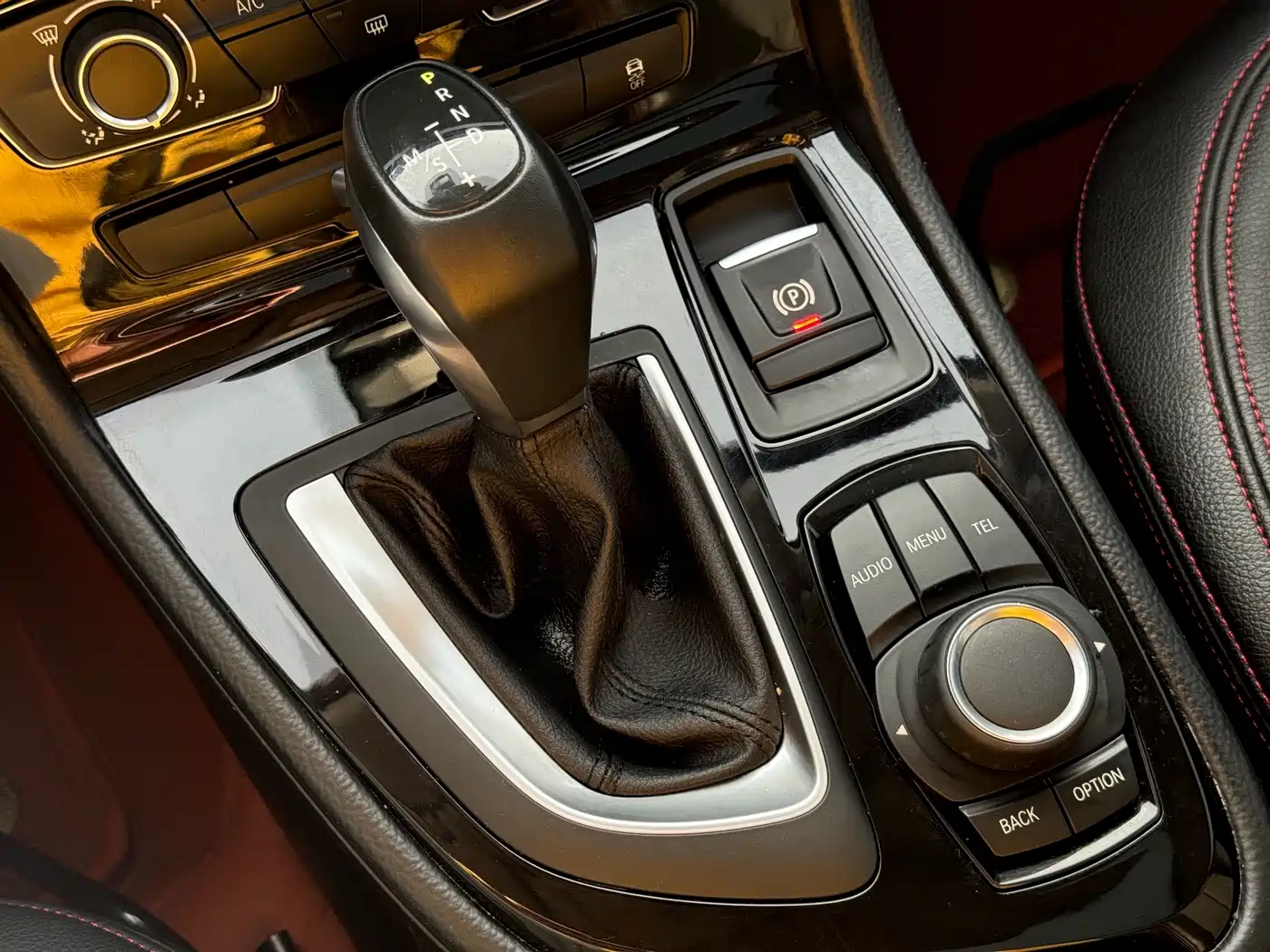 BMW 2 Series Touring 2016 218i Fashion Model фото 16