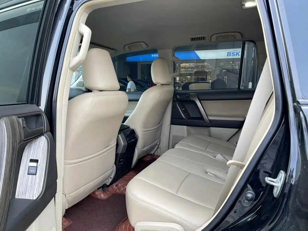 Toyota Prado (Import) 2010 2.7L Auto Luxury фото 12