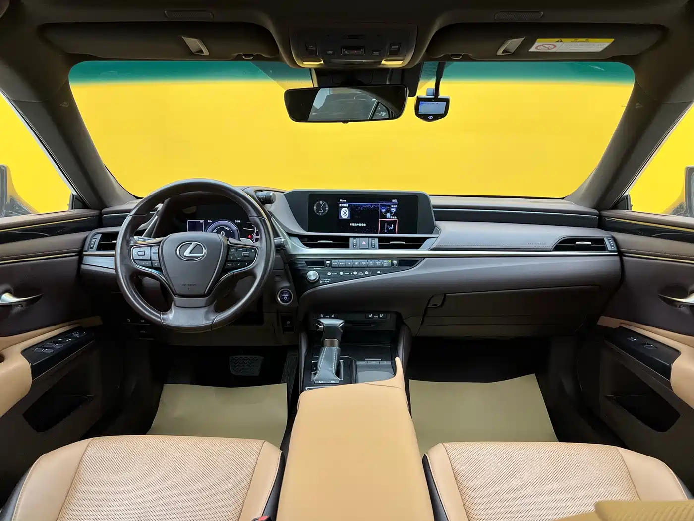 Lexus ES 2020 300h Ultimate Edition фото 12