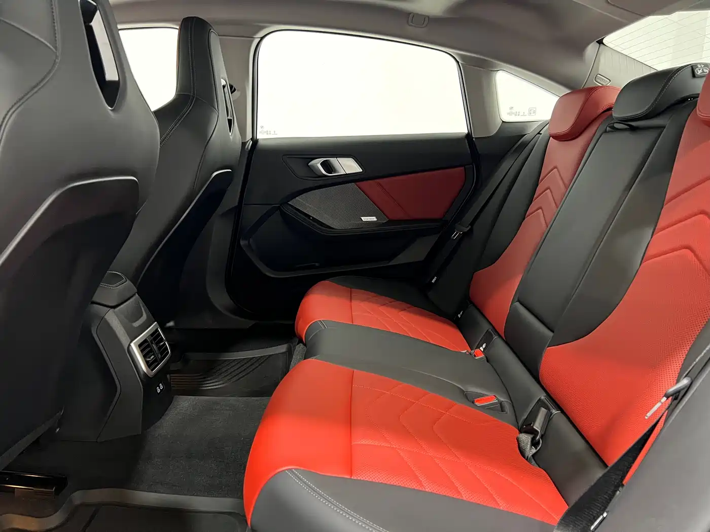 BMW 2 Series 2025 225L M Sport Moonlight Package фото 13