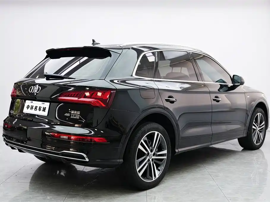 Audi Q5L 2020 45 TFSI Exclusive Fashion фото 17
