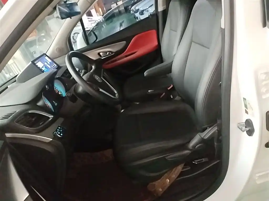 Buick Encore 2014 1.4T Automatic 2WD Urban Elite фото 15