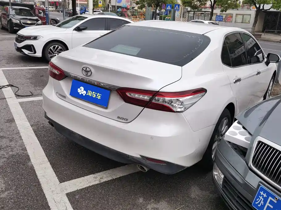 Toyota Camry 2019 2.0G Luxury Edition China VI фото 3