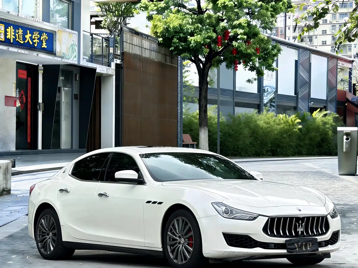 MASERATI GHIBLI