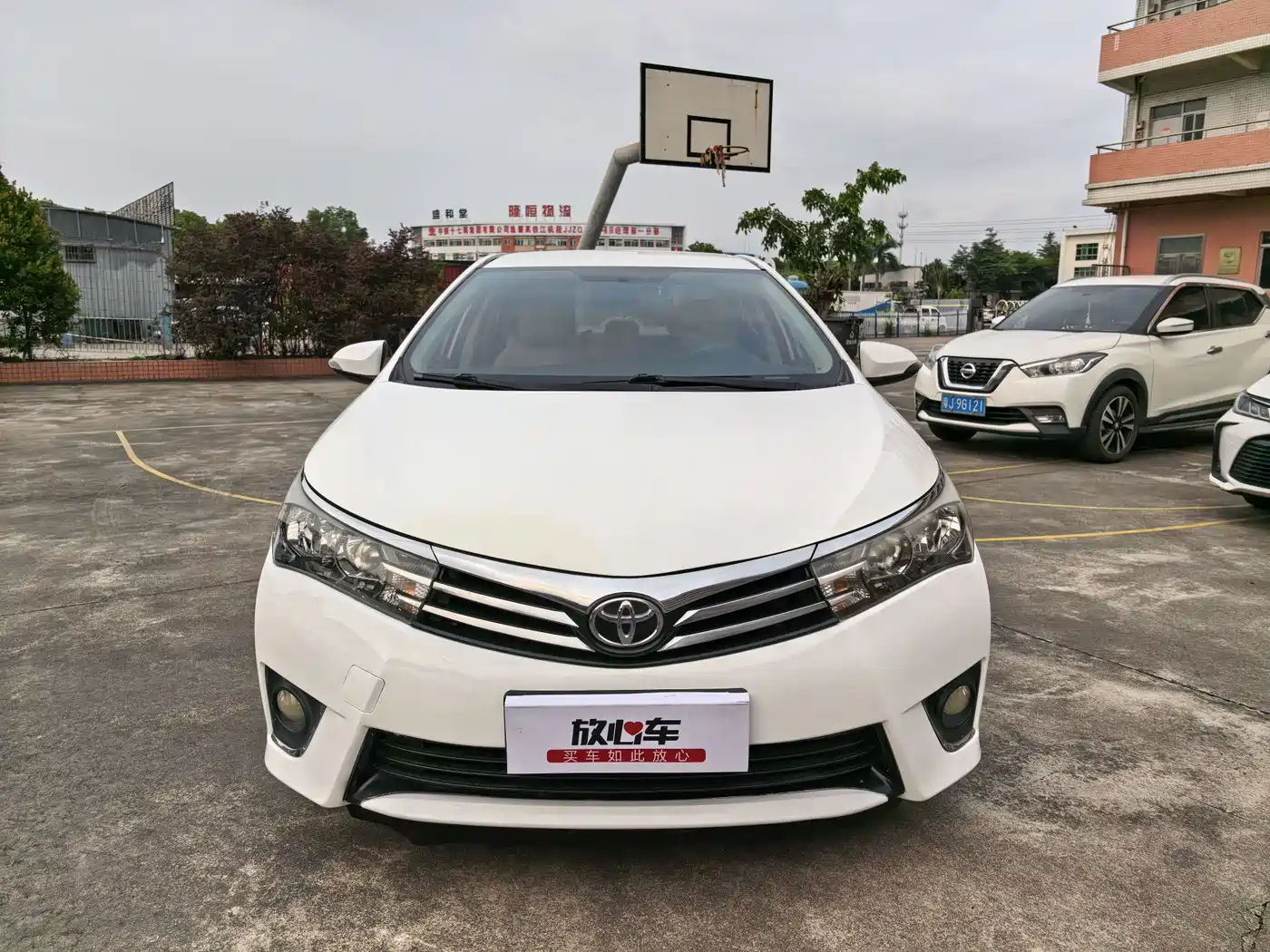 Toyota Corolla 2014 1.6L CVT GL фото 2