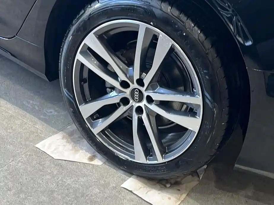 Audi A6L 2025 40 TFSI Luxury Sport фото 8
