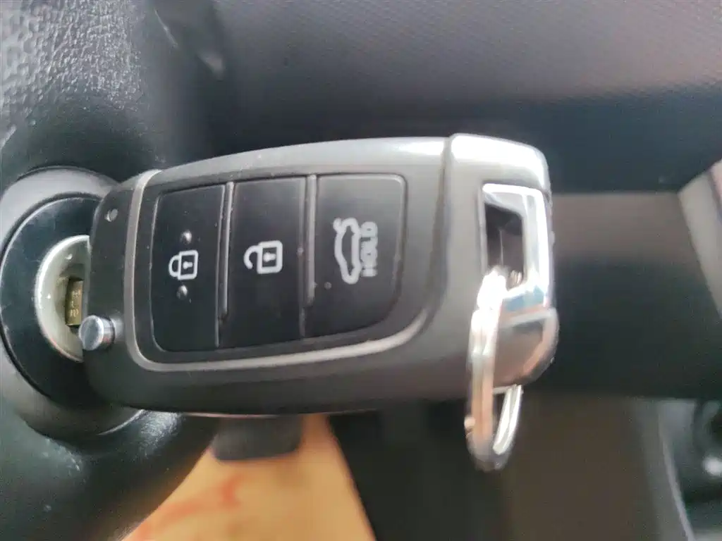 Hyundai Elantra 2020 1.6L Auto GL Pleasing Edition фото 9