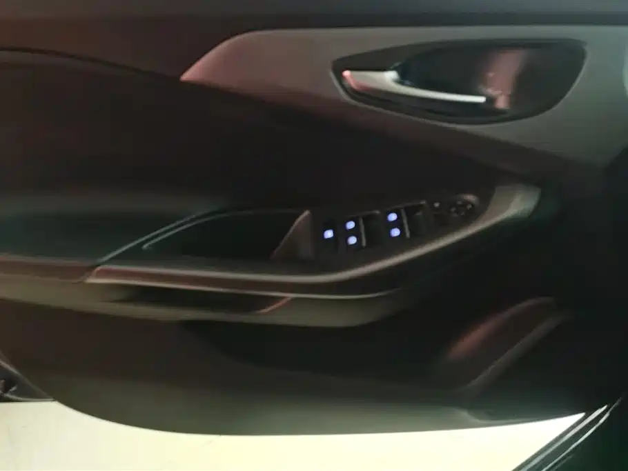 Hyundai Fista 2019 280TGDi Sport Edition China VI фото 7
