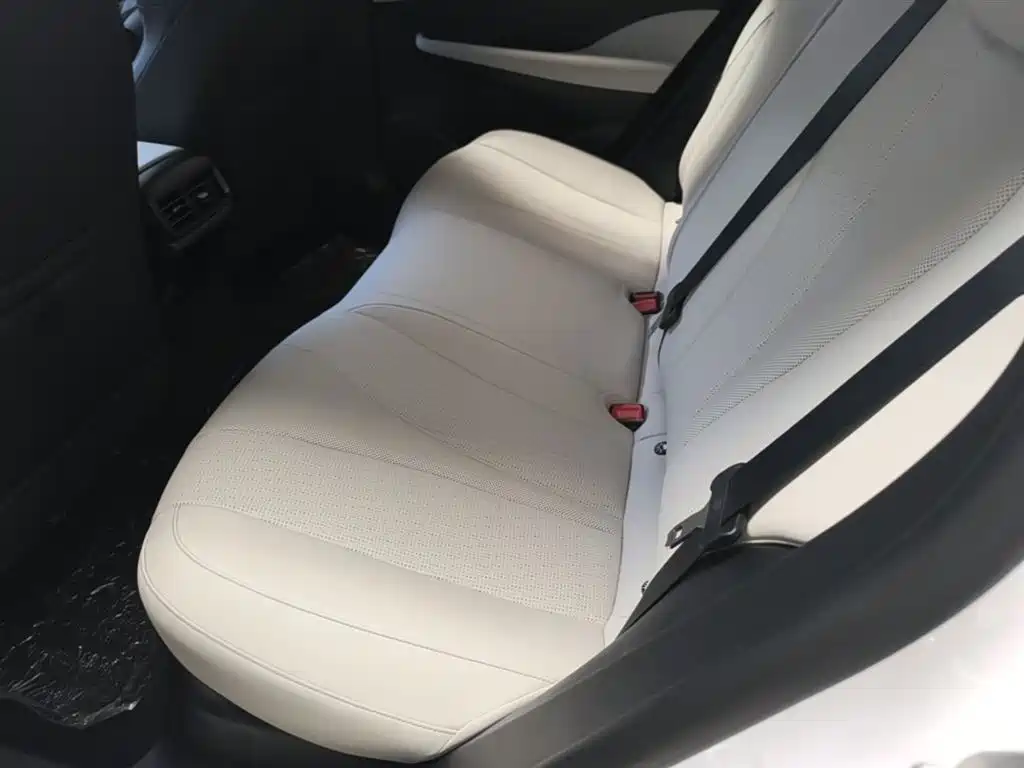 BYD Hai Bao 05 DM-i 2025 DM-i Smart Drive Edition 55KM Luxury фото 17