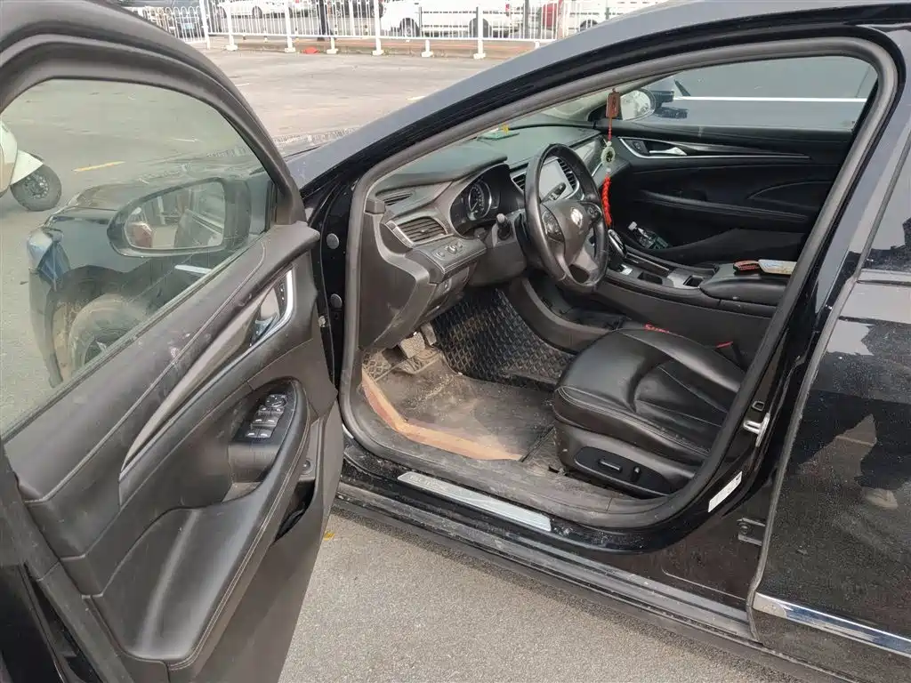 Buick LaCrosse 2021 652T Luxury Edition фото 12