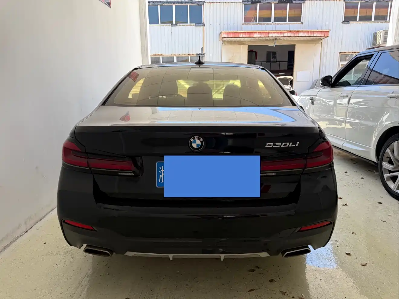 BMW 5 Series 2022 530Li Leading M Sport Package фото 3