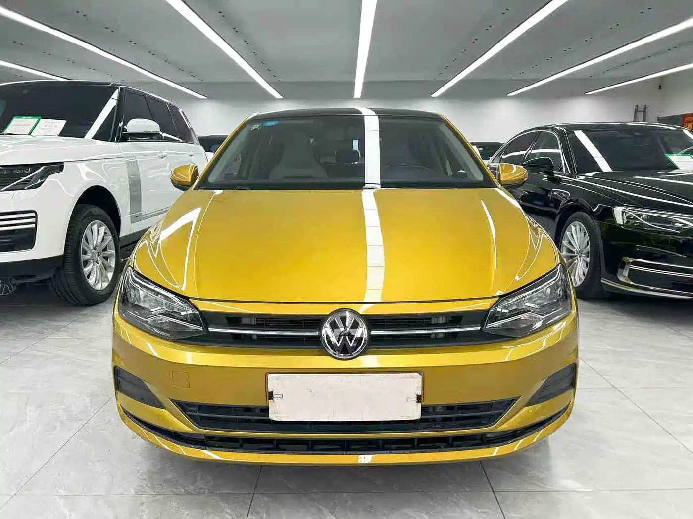Volkswagen Polo 2019 Plus 1.5L Automatic Colorful Tech Edition фото 2