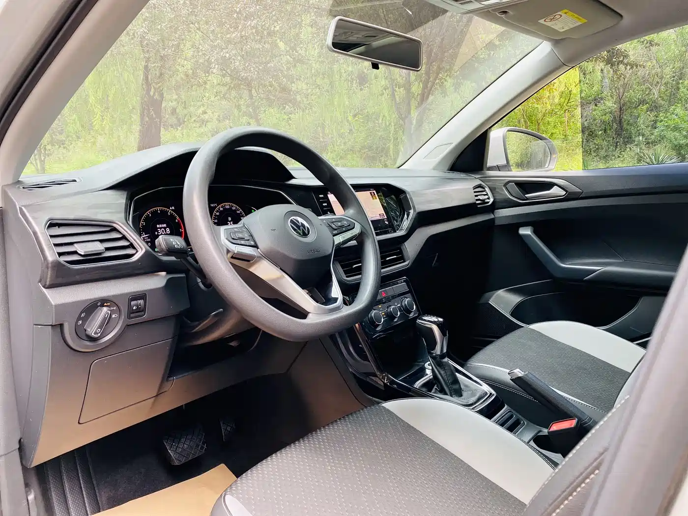Volkswagen Tanying 2020 1.5L Automatic Joy Edition фото 10
