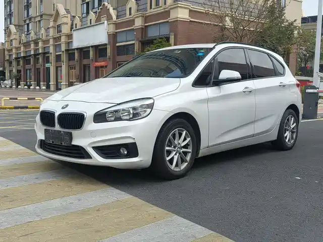 BMW 2 SERIES STATION WAGON