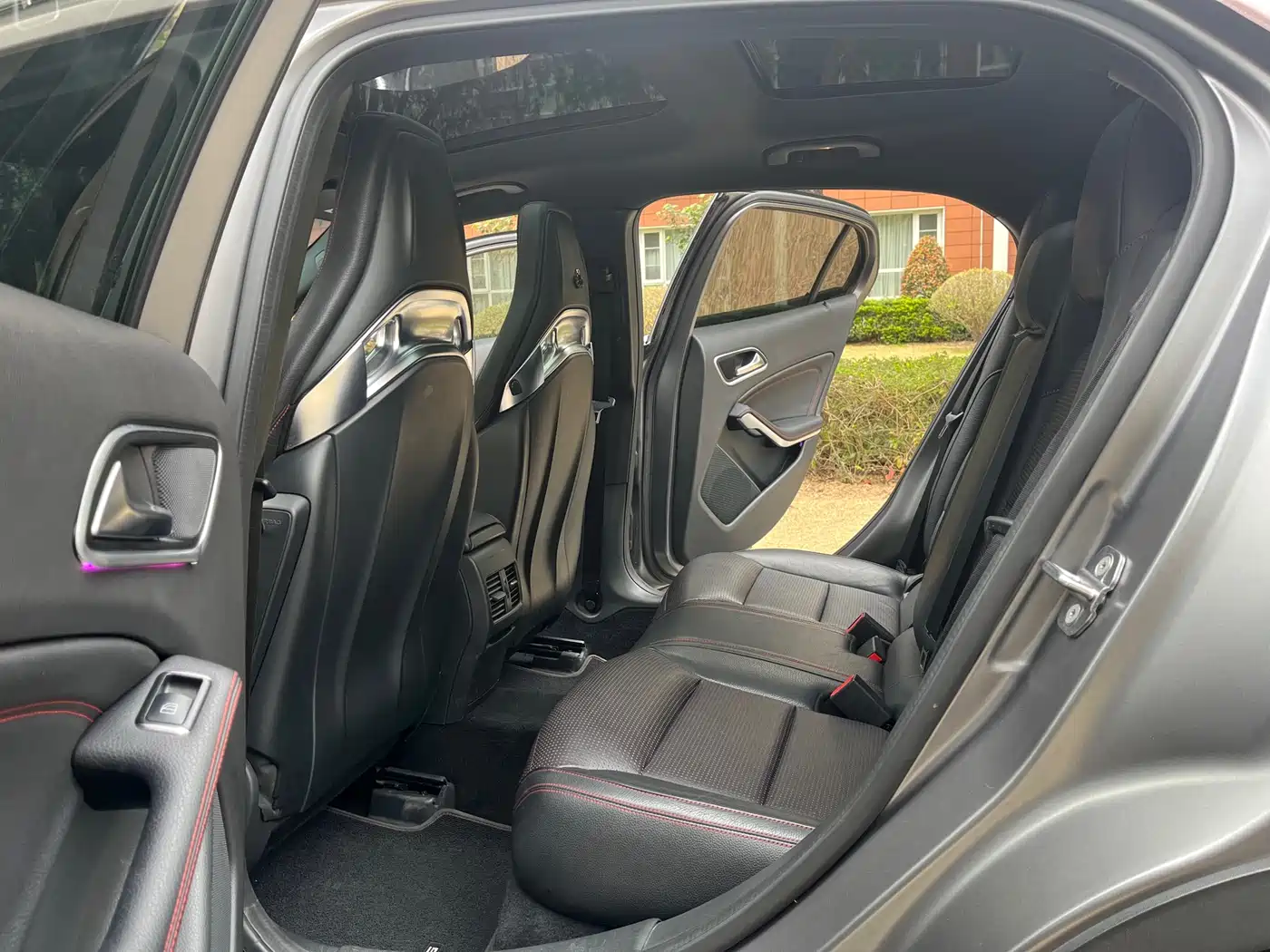 Mercedes-Benz GLA AMG 2017 AMG GLA 45 4MATIC фото 9