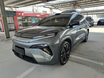 BYD Tang L