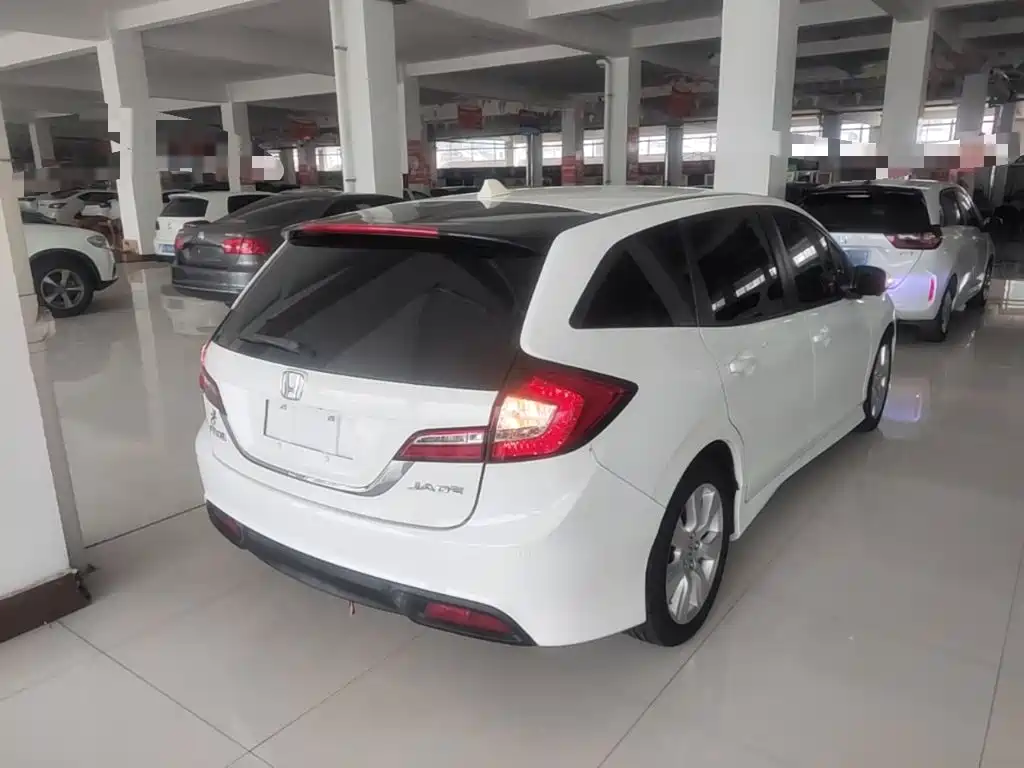 Honda Jade 2016 2013 1.8L Automatic Comfort Edition 5-seater