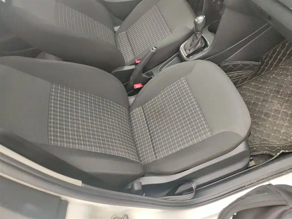 Volkswagen Polo 2018 1.5L Auto Comfort фото 20