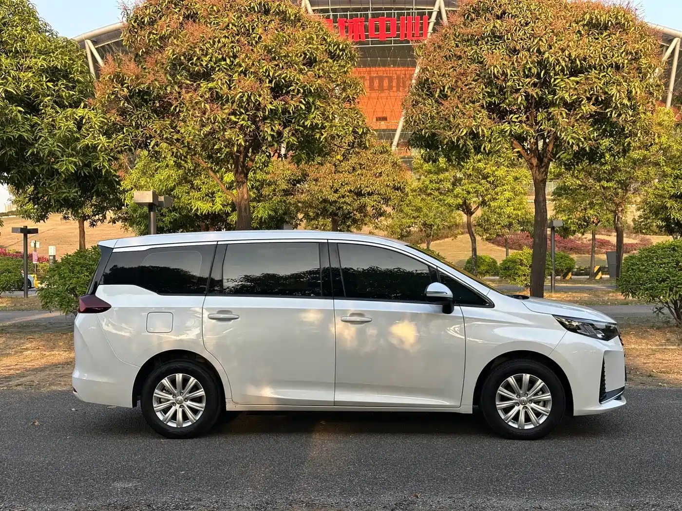GAC Trumpchi Trumpchi M6 2023 PRO 270T DCT Elite Edition фото 3