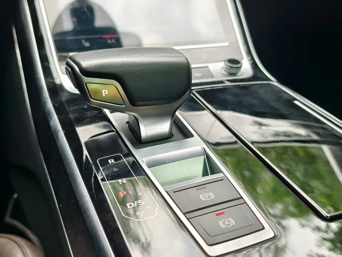 Audi A8 2018 A8L 55 TFSI quattro Launch Elite фото 15