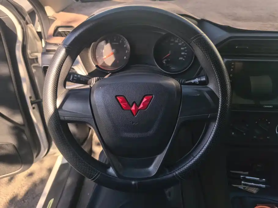 Wuling Motors Wuling Hongguang 2026 2021 1.5L S Basic LAR