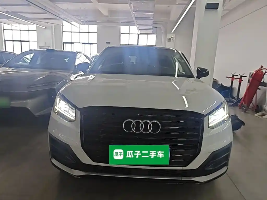 Audi Q2L 2020 35 TFSI Fashion Dynamic Model фото 3
