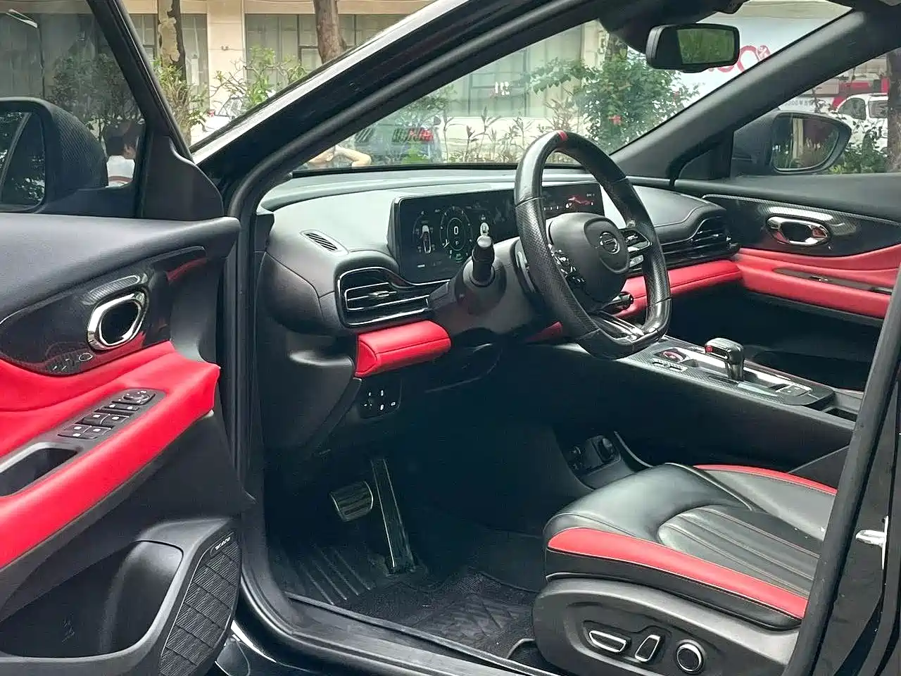 GAC Trumpchi Trumpchi Emkoo 2022 270T DCT J16 Galaxy Fighter Edition фото 6