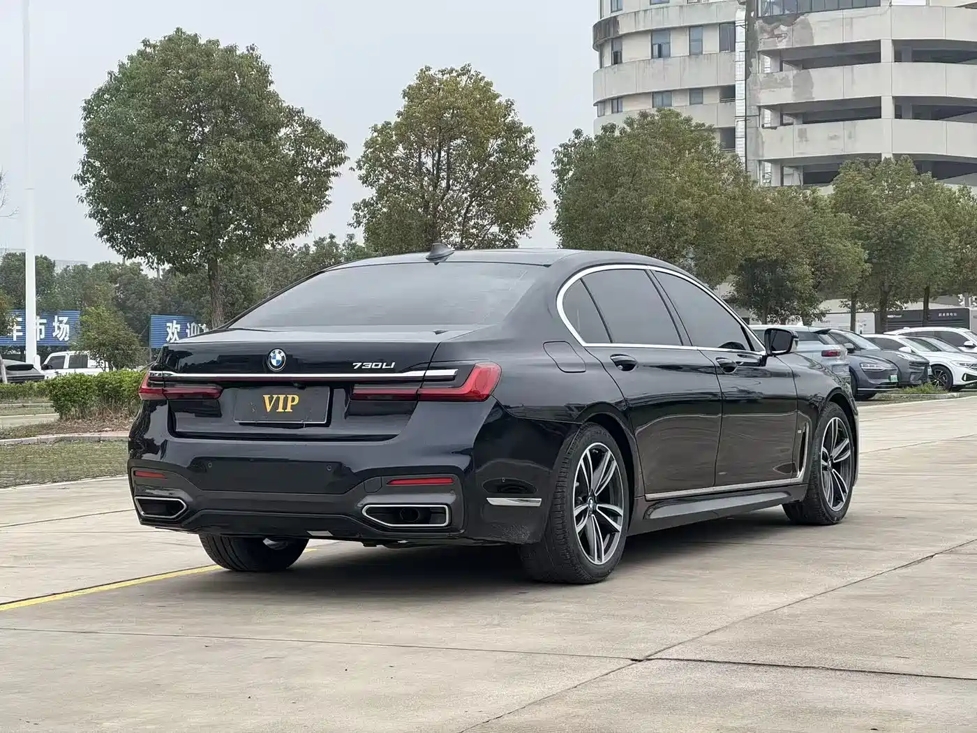 BMW 7 SERIES
