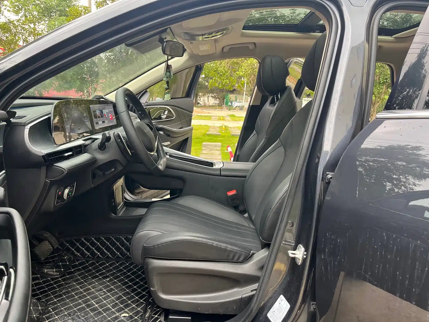 Exeed Lingyun 2025 2025 300T 2WD King Edition