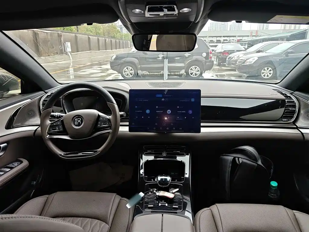 BYD Han 2023 EV Champion Edition 605KM FWD Premium фото 6