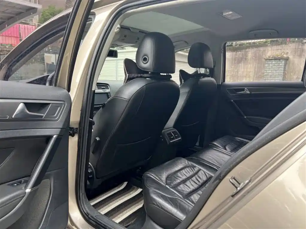 Volkswagen Golf 2014 1.4TSI Automatic Luxury фото 7