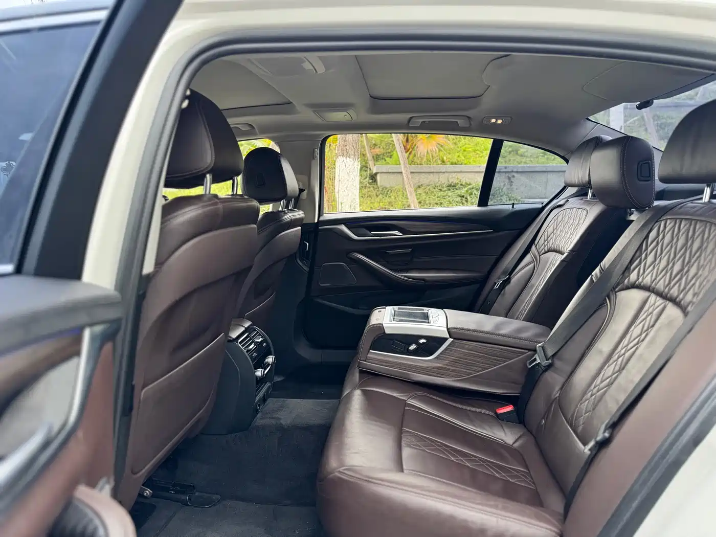 BMW 5 Series 2018 530Li Exclusive Luxury Package фото 8