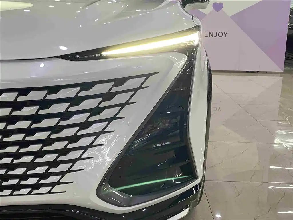CHANGAN UNI-T