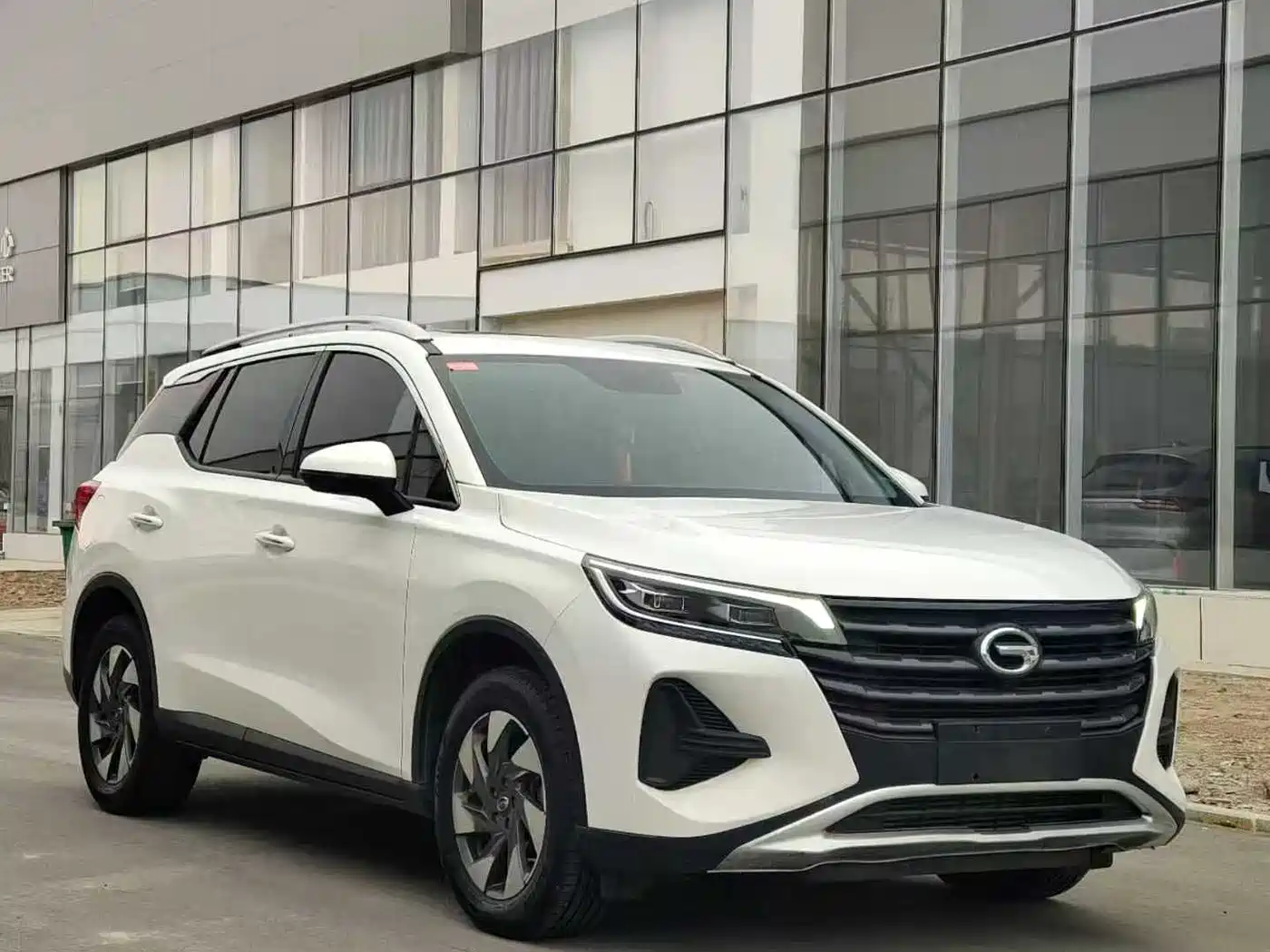 GAC Trumpchi Trumpchi GS4 2021 270T Auto Luxury Smart Connect фото 3