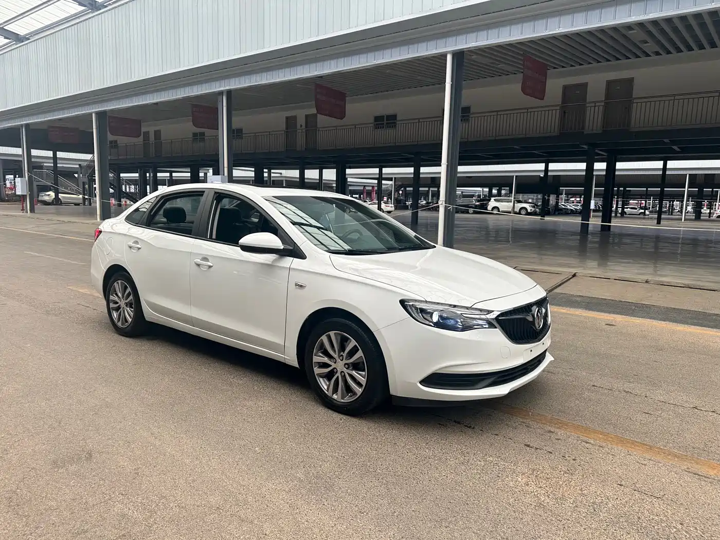 Buick Excelle 2019 18T Auto Connected Elite China VI фото 3
