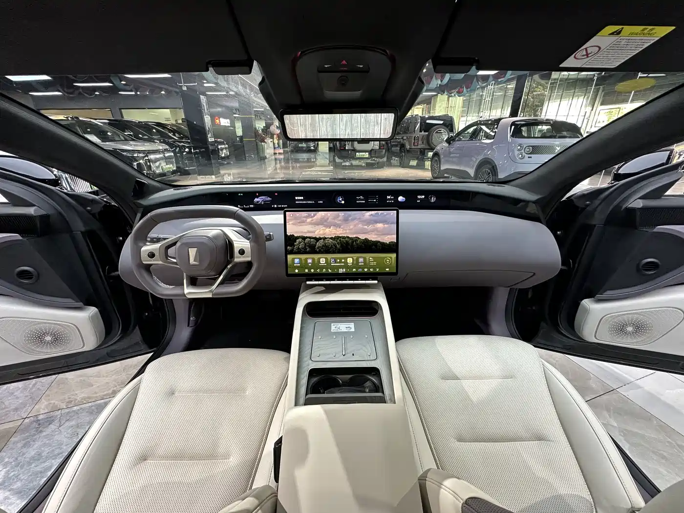 Avatr 12 2024 700 Triple Laser RWD Luxury Enjoyment Edition фото 17