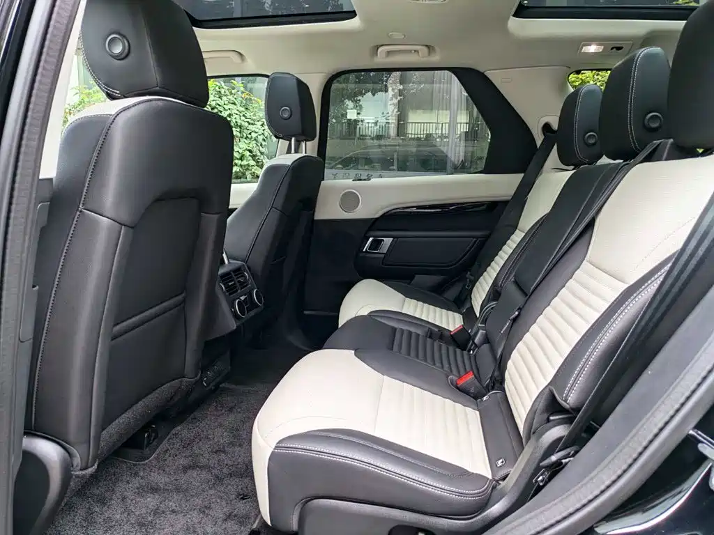 Фото 9 - Land Rover Discovery