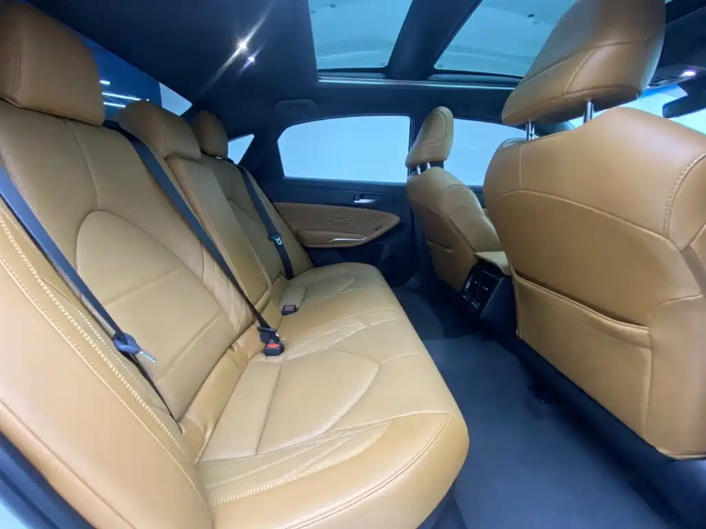 Toyota Avalon 2023 Hybrid 2.5L XLE Premium Edition фото 25