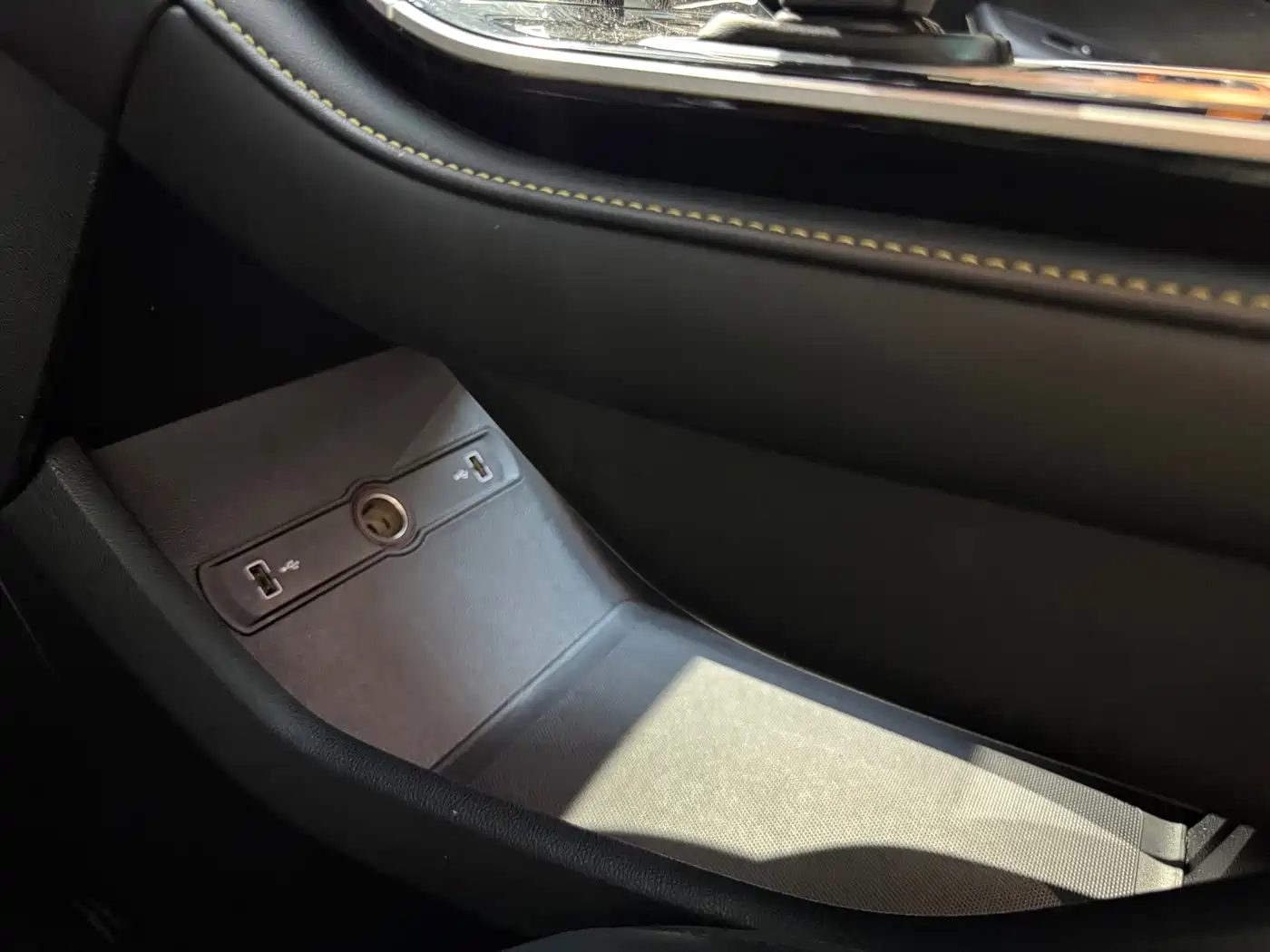 Roewe i6 MAX EV 2021 2020 Model 1.5T PHEV Cool Edition