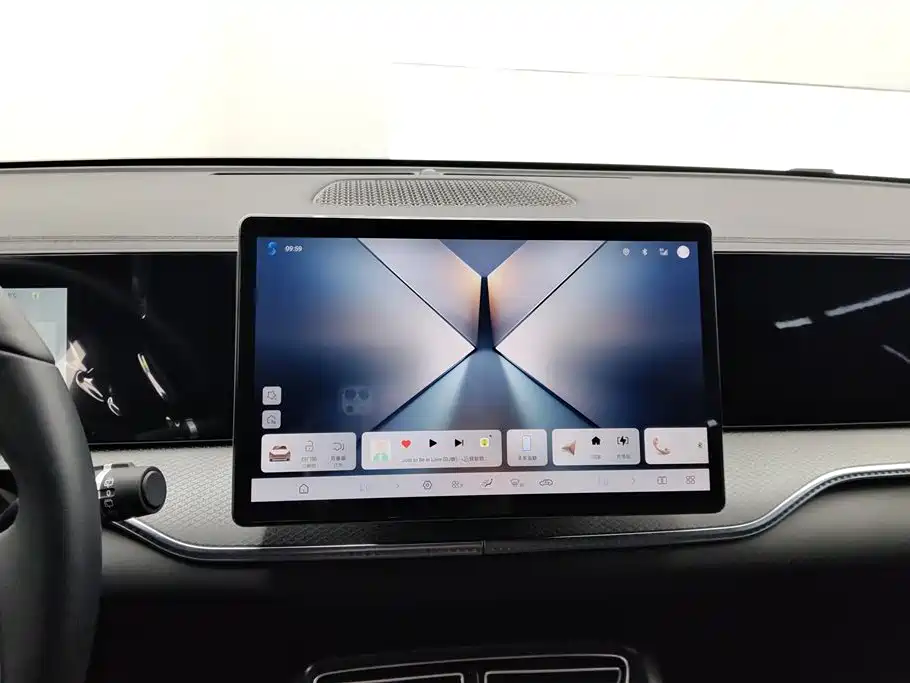 BYD Song Pro New Energy 2025 2nd Generation Smart Drive Edition DM-i 75KM Leading Type фото 13