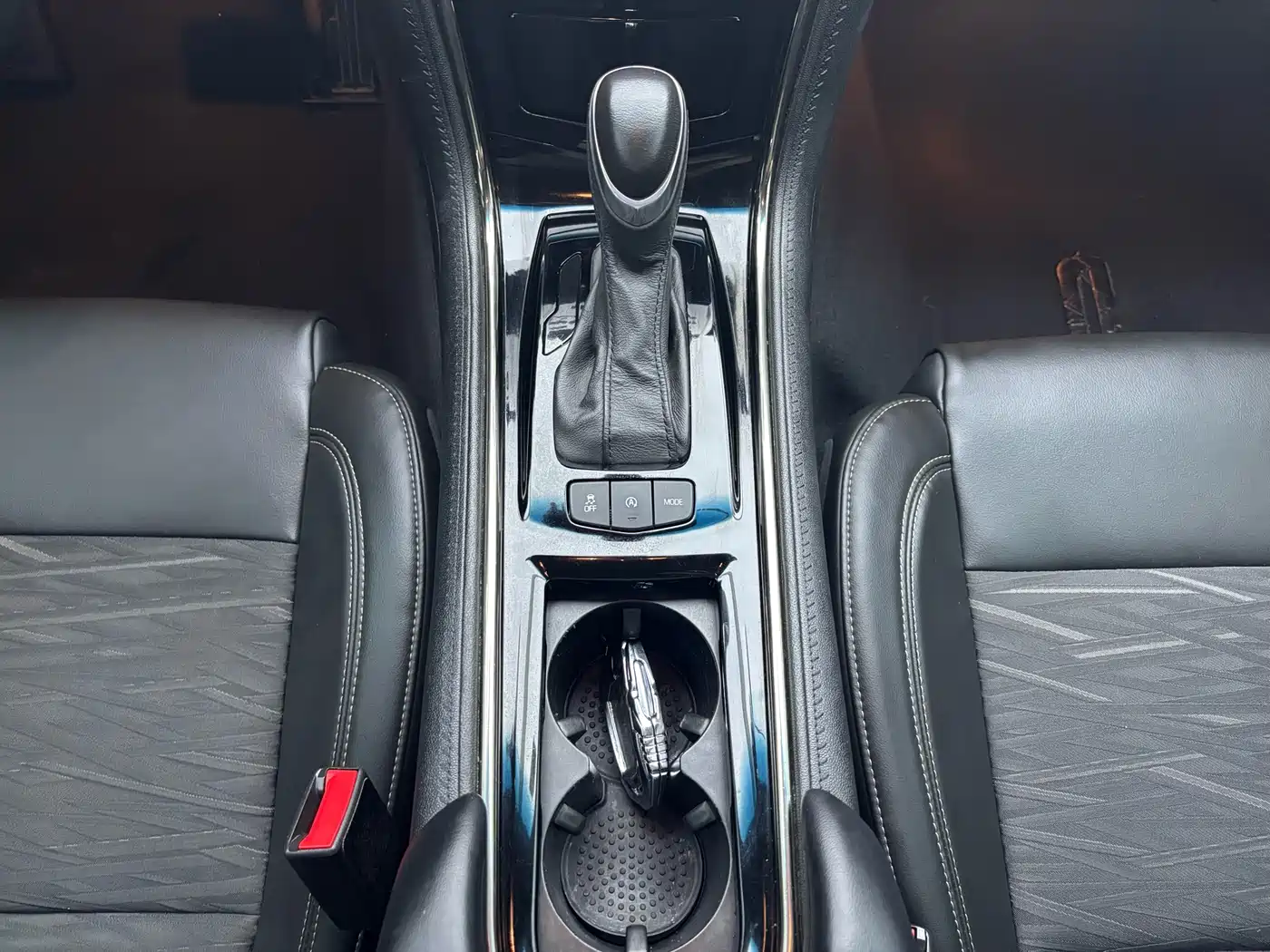 Cadillac ATS-L 2016 28T Technology фото 18