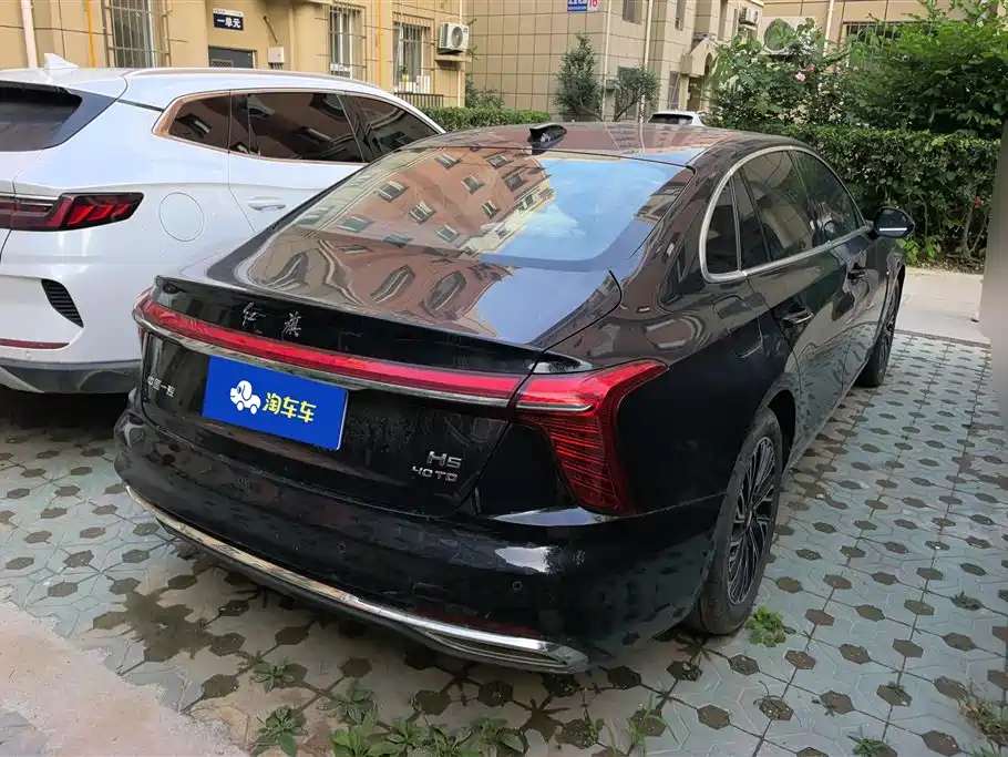 Hongqi H5 2024 2.0T Automatic Smart Connect Flag Smooth Edition фото 3