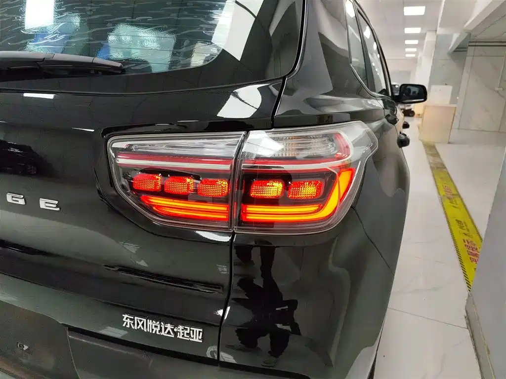 Kia Sportage 2019 2.0L Automatic Smart Luxury Edition фото 24