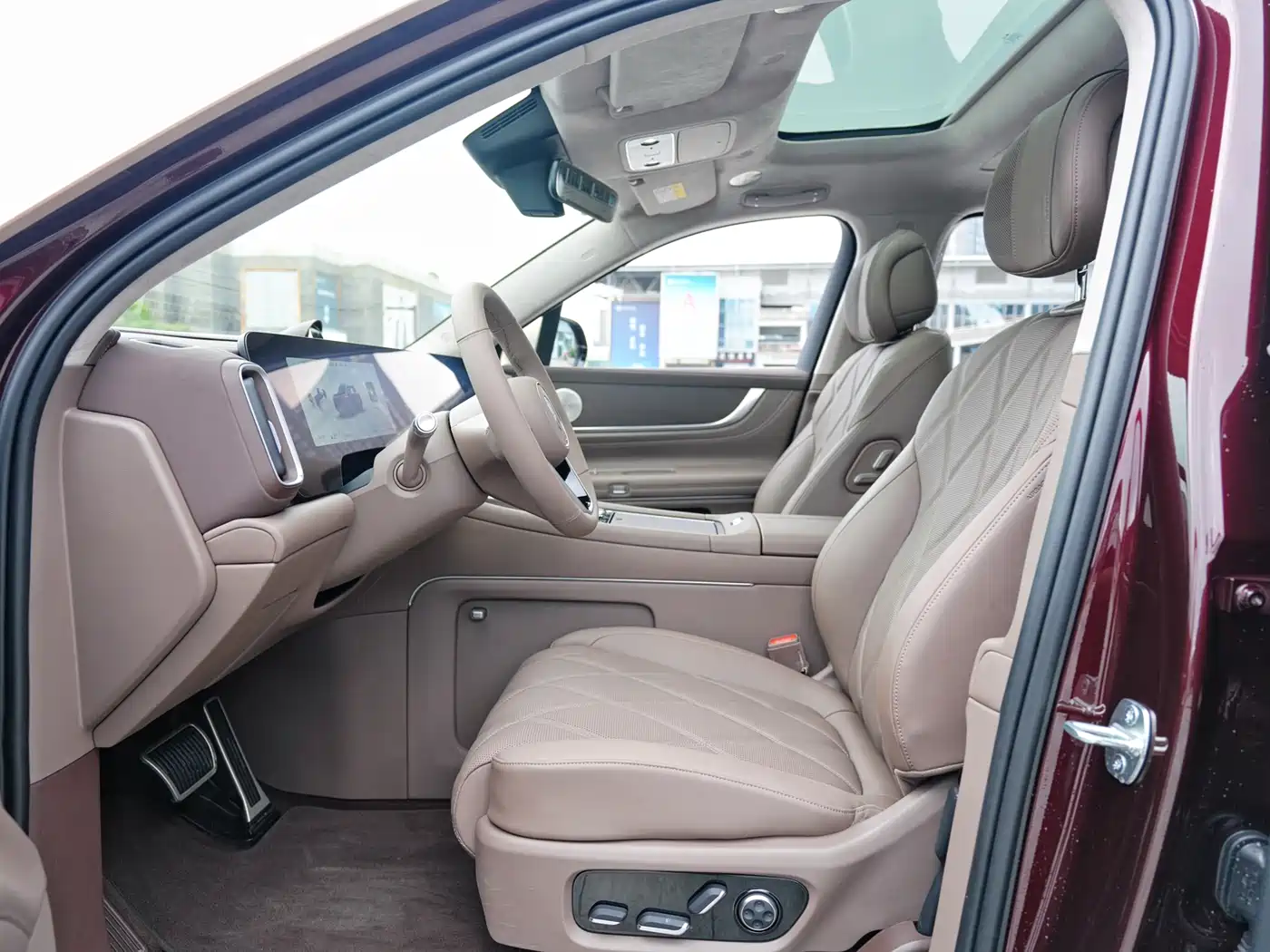 AITO Wenjie AITO M9 2025 Extended Range Ultra 52kWh 6-Seater фото 7