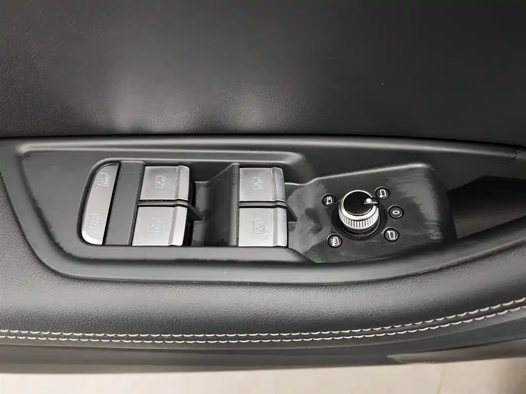 Audi A4L 2024 40 TFSI Luxury Dynamic фото 9